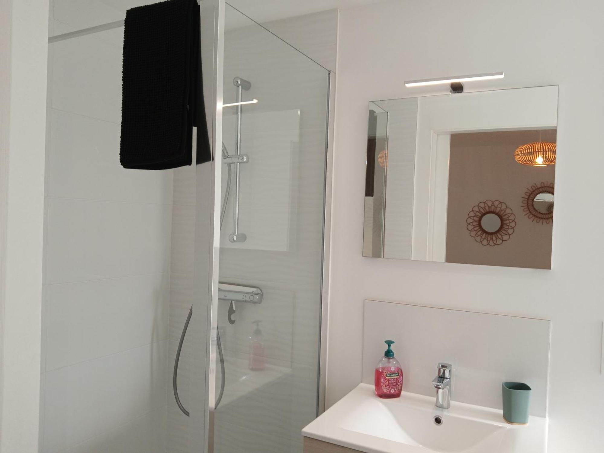 Les Studios De La Gare Linge Cafe The Inclus Wifi Vannes Chambre photo